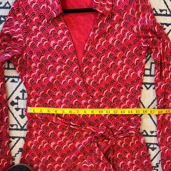 Diane Von Furstenberg Vintage Silk Red Patterned Long Sleeve Dress - Picture 7 of 9